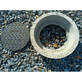 Couvercle fonte avec anneau béton