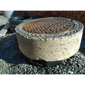 Couronne béton + tampon hydraulique fonte D400