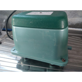 Compresseur à membranes linéaire HIBLOW HP80